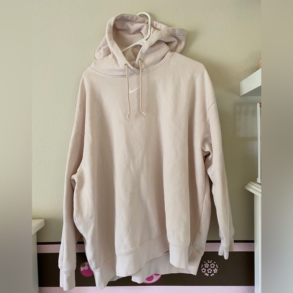 Nike Sportswear Club Fleece
Pullover Hoodie - Light Pink